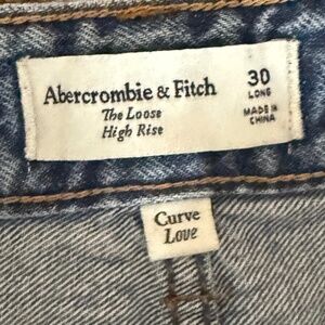 Abercrombie CURVE LOVE High Rise Loose Jeans